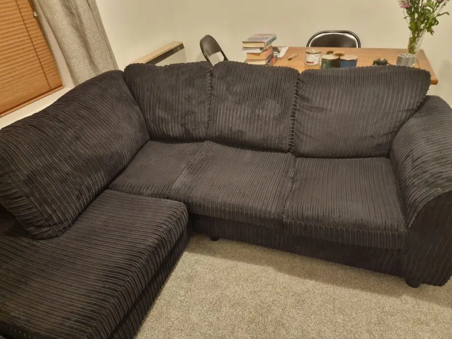 Black Jumbo Cord 4 Seater Corner Sofa (Scatterback)