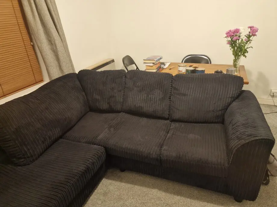 Black Jumbo Cord 4 Seater Corner Sofa (Scatterback)
