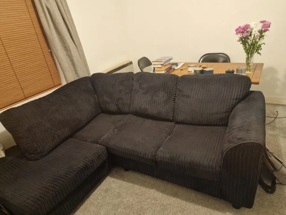 Black Jumbo Cord 4 Seater Corner Sofa (Scatterback)