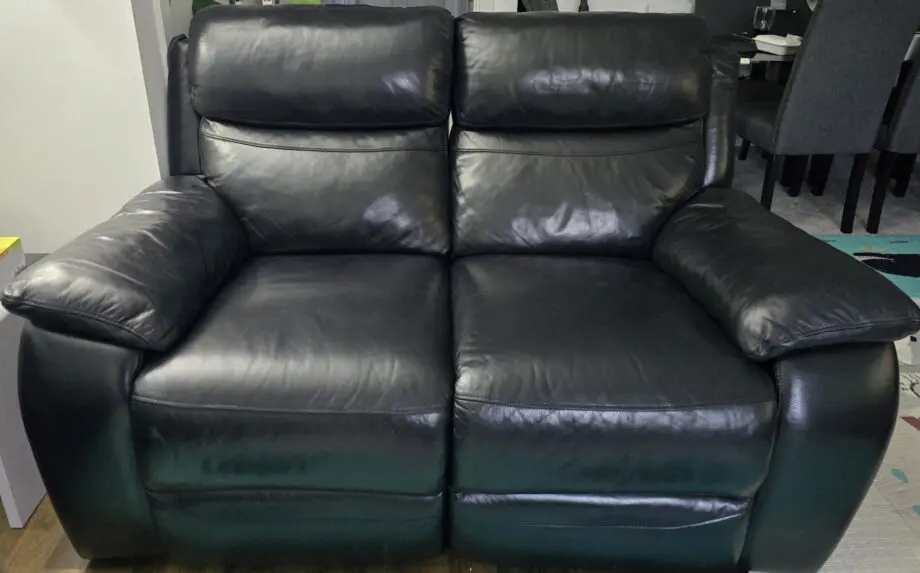 Sofa Set- model Warren Harveys- recliner black leather Sofa set