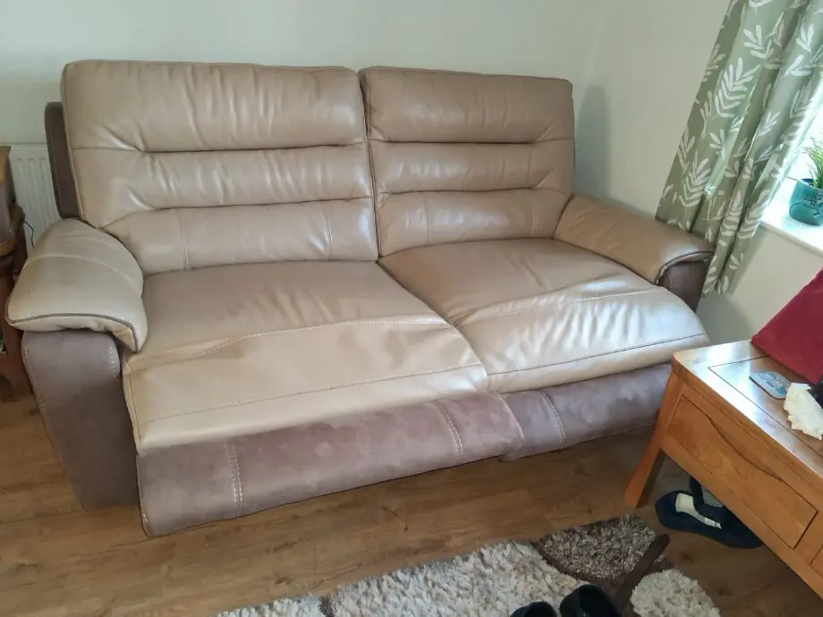 3 settee manual reclining sofa and 1 electric reclining chair