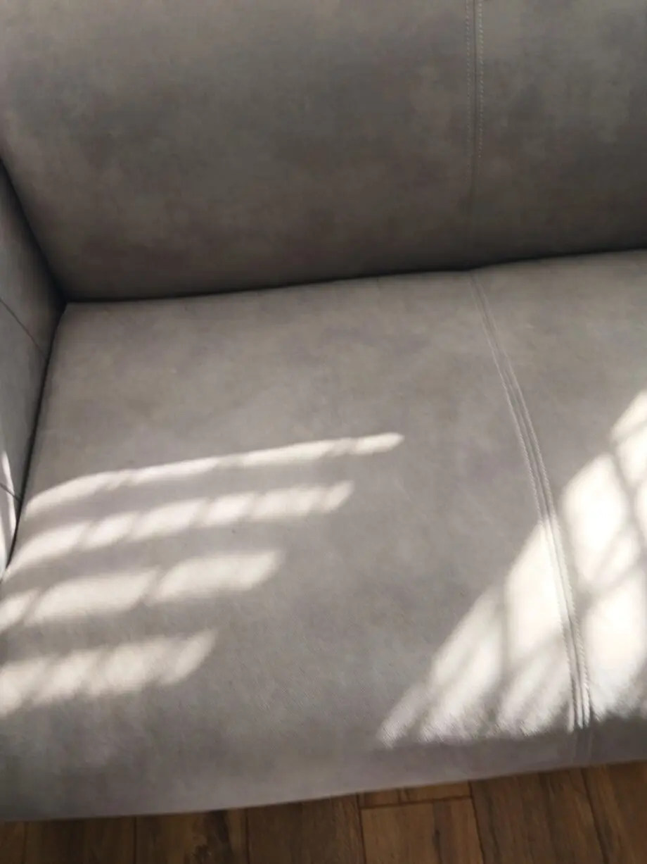 Excellent grey chesterfield style
