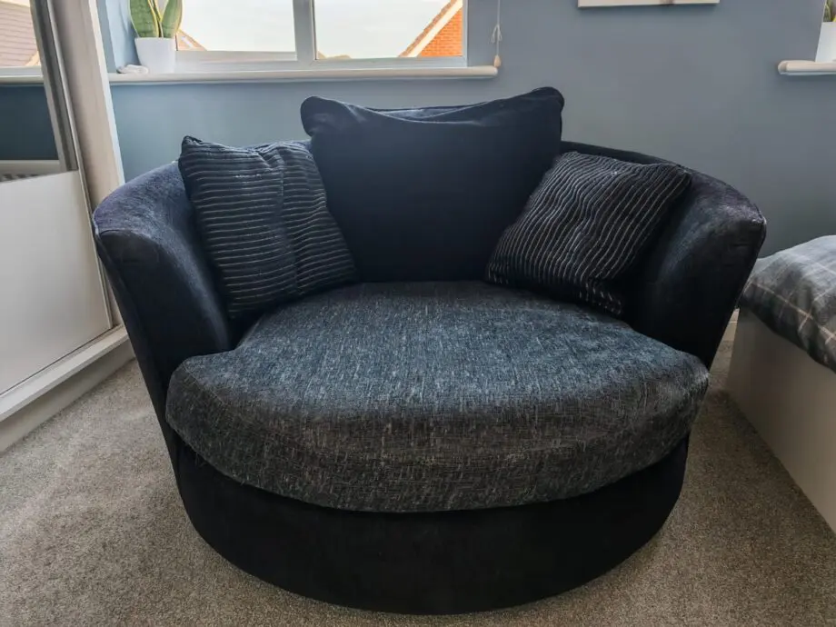 Sofology swivel cuddler chair