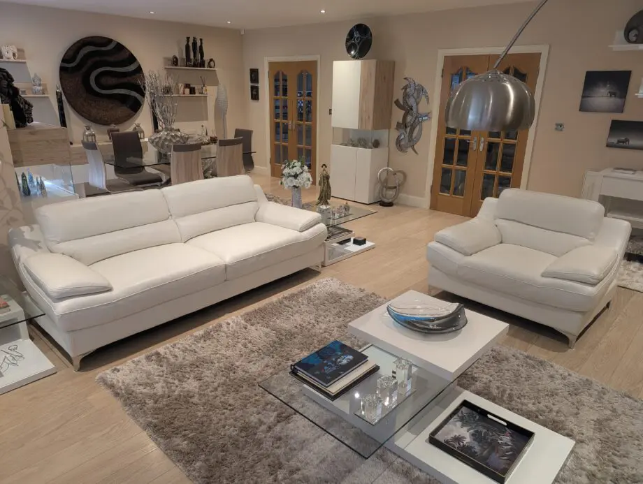Stunning White Leather Sofology Sofa & matching Armchair