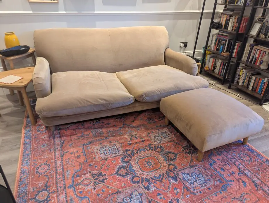 Loaf Pudding 2-seater sofa (milky) & sugarplum footstool