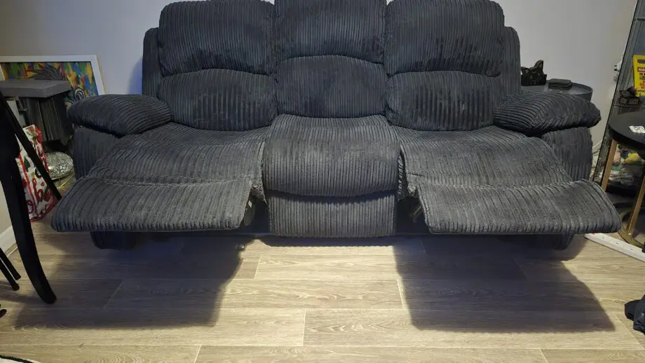 Black 3 seater recliner sofa
