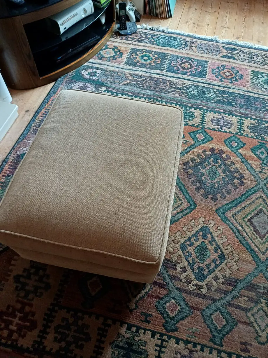 Multi York 3 piece suite with foot stool with storage- cream/green tinge- covers unzip for cleaning