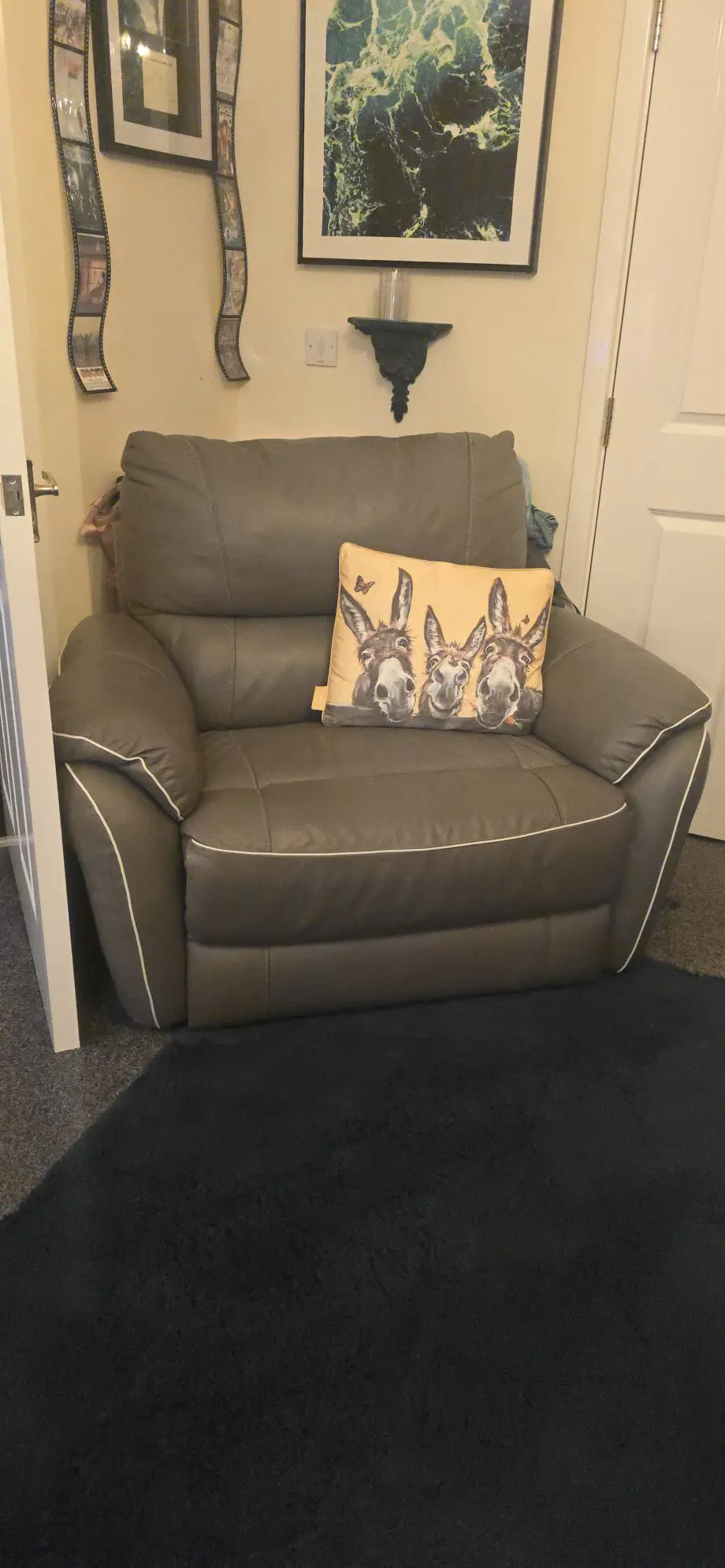 Dfs cuddle chair recliner