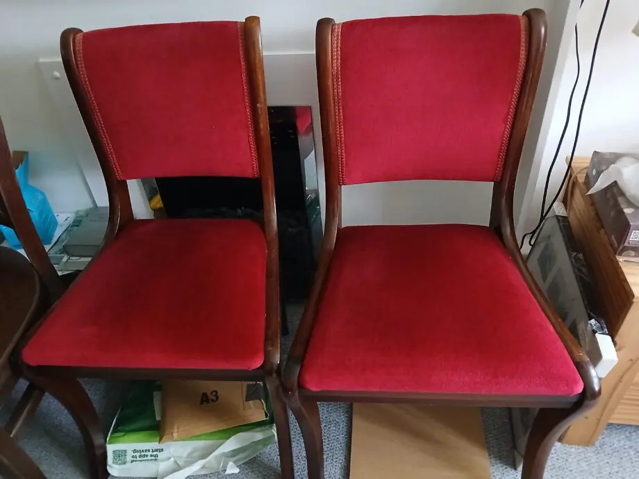 2 Red chairs