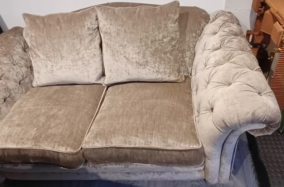 Champagne/Oatmeal coloured fabric 3 piece Chesterfield style suite