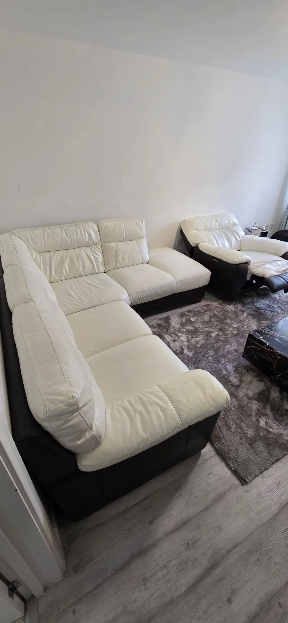 DFS Genuine Leather Corner Sofa Set with Recliner & Storage Footstool – £500 (ONO)