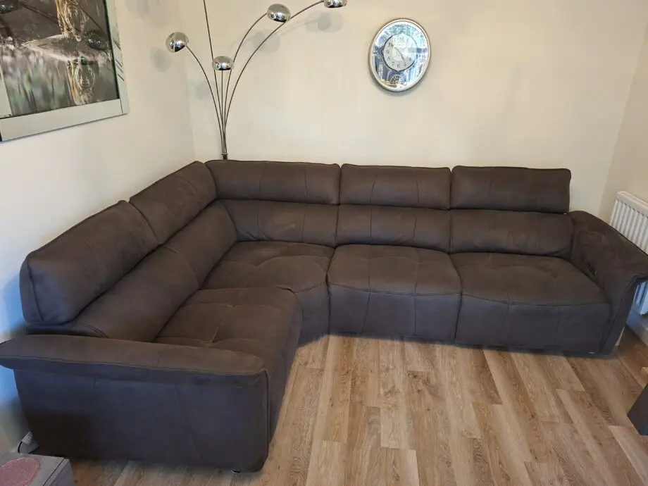 Sofology Cadenza corner unit with two power recliners