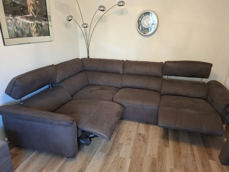 Sofology Cadenza corner unit with two power recliners