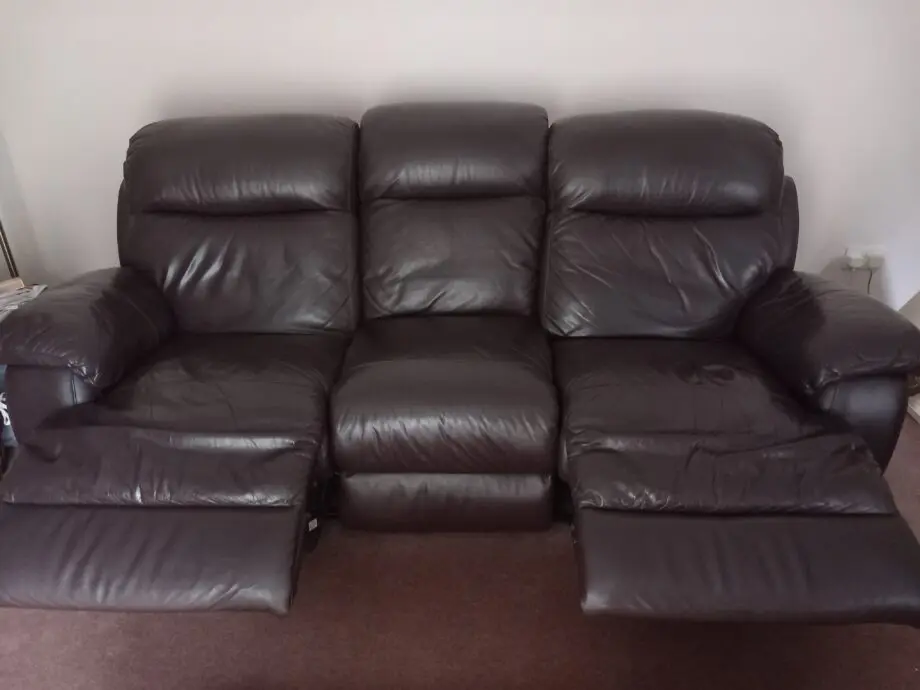 Leather reclining 3 and 2 seater sofas