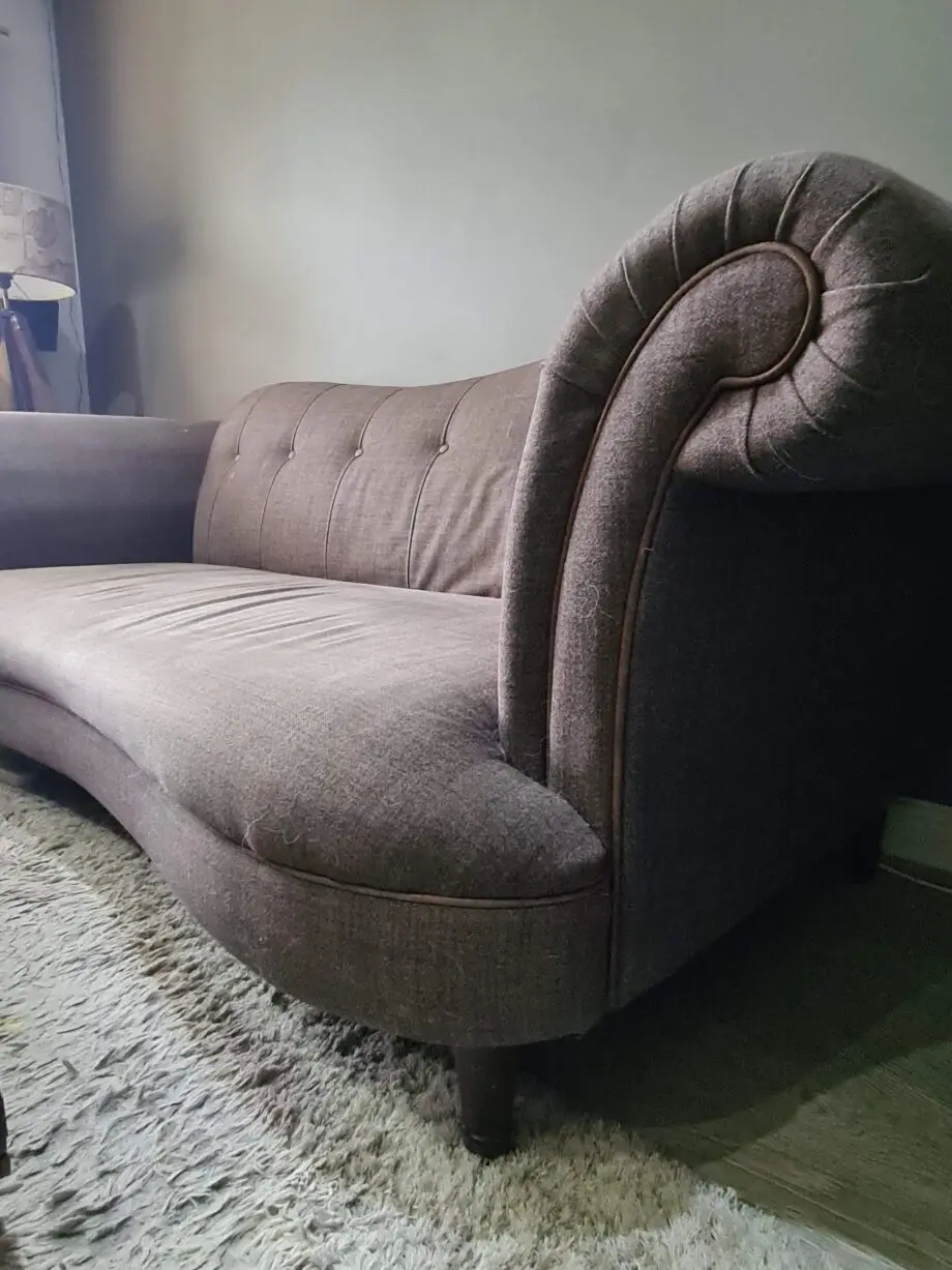 Comfortable 2 piece DFS sofa in good condition