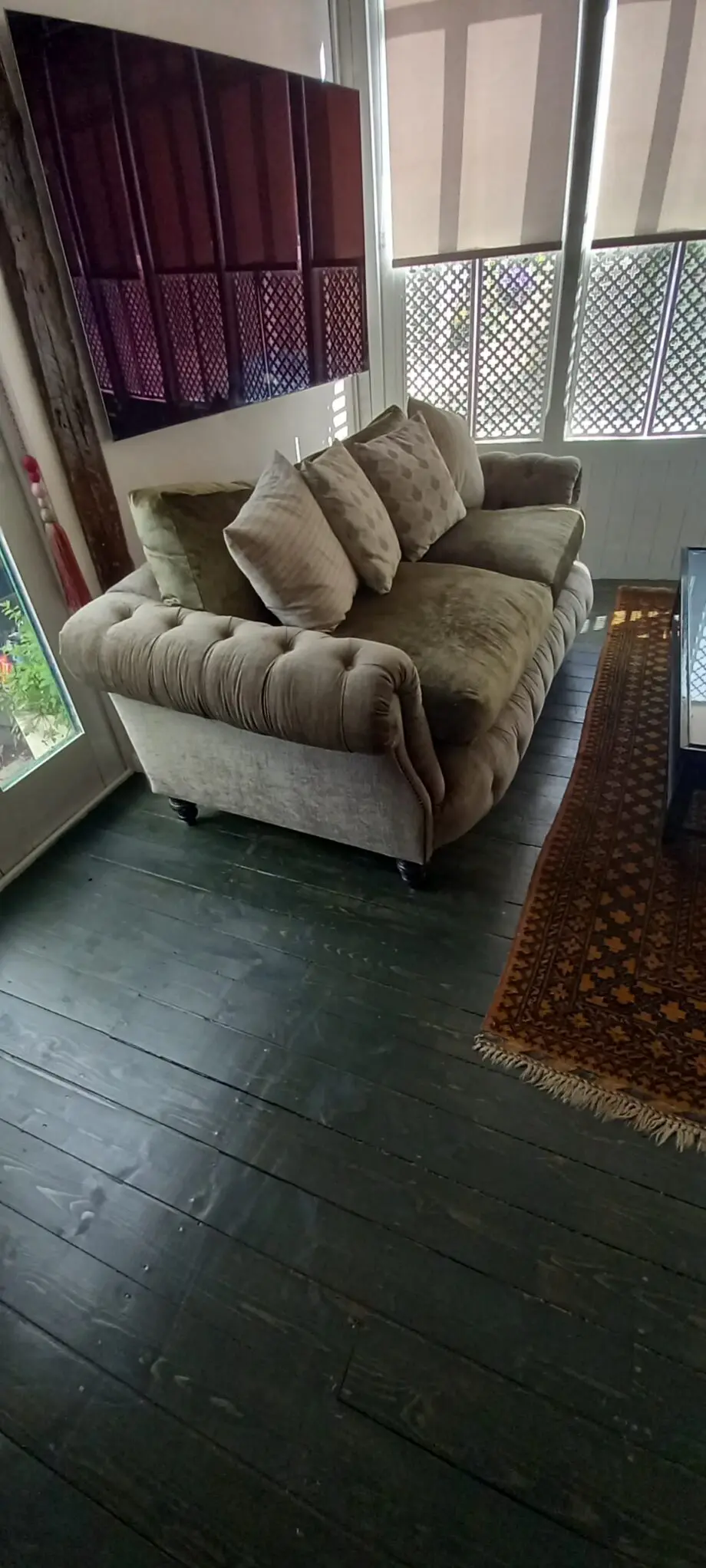 Chesterfield from Furnitur Village in crushed velvet.Ten year frame guarantee still to run.No maks , no damage no stains.