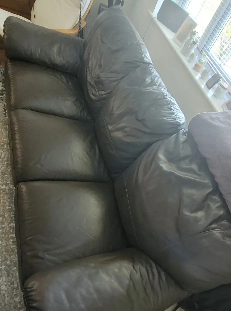 Dark brown leather 2 and 3 seater sofas