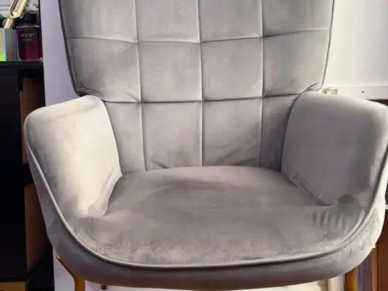 2 Sofa Chairs Excellent Condition Love Seats