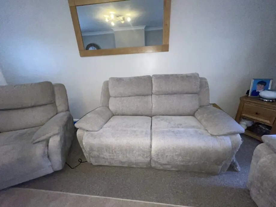 Lay Z Boy power recliner set - Mink - Excellent Condition