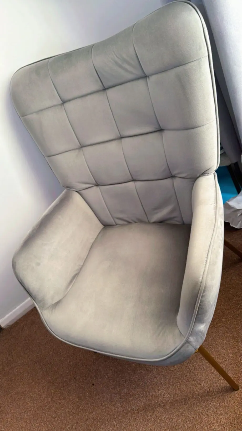 2 Sofa Chairs Excellent Condition Love Seats