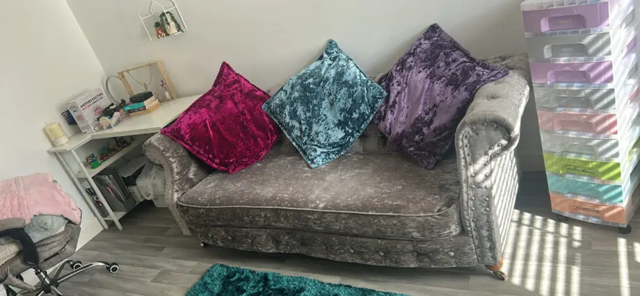 Silver crushed velvet chesterfield style sofa