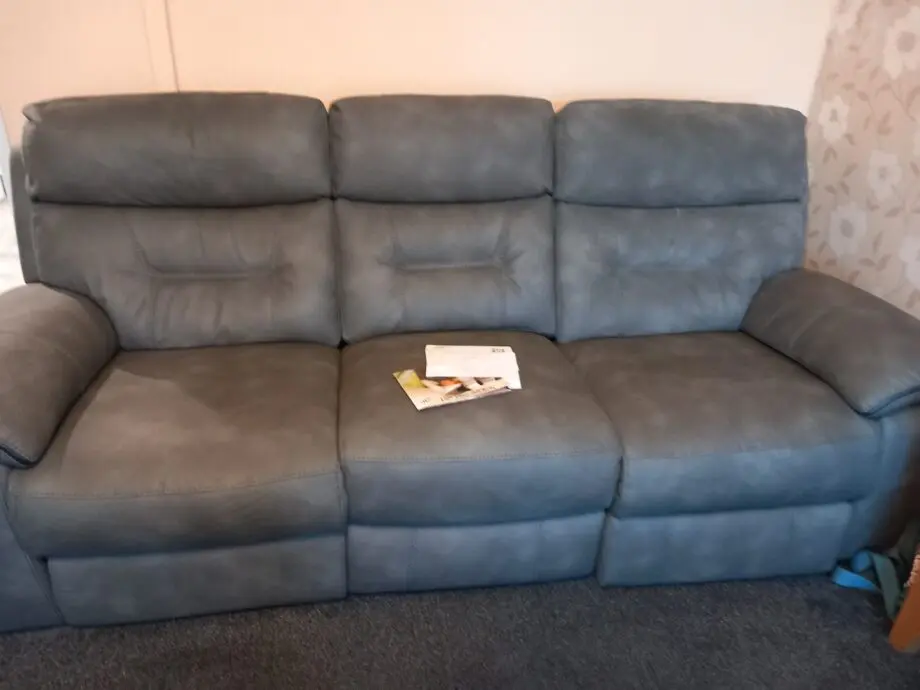 Foster exp 3s power recliner