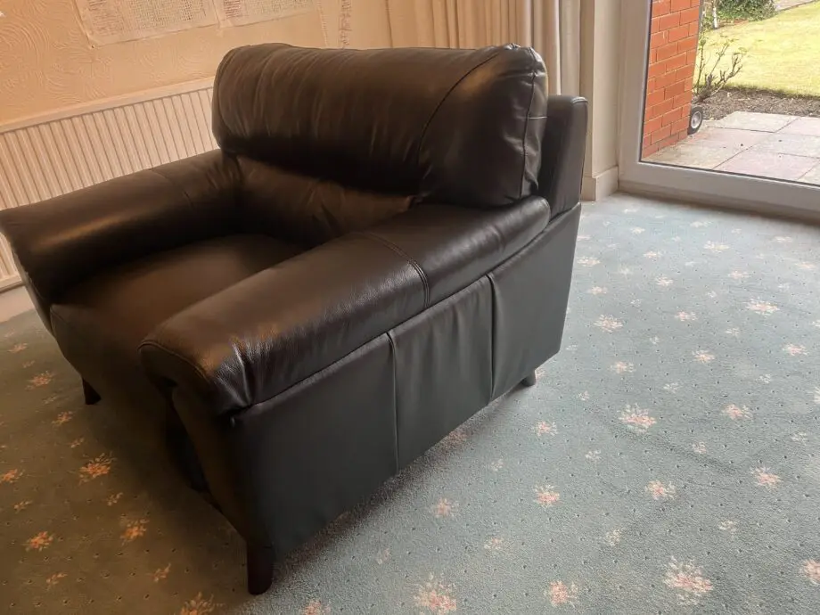 DFS Kylen Black Genuine Leather 4 Seater Sofa & Snuggle Chair