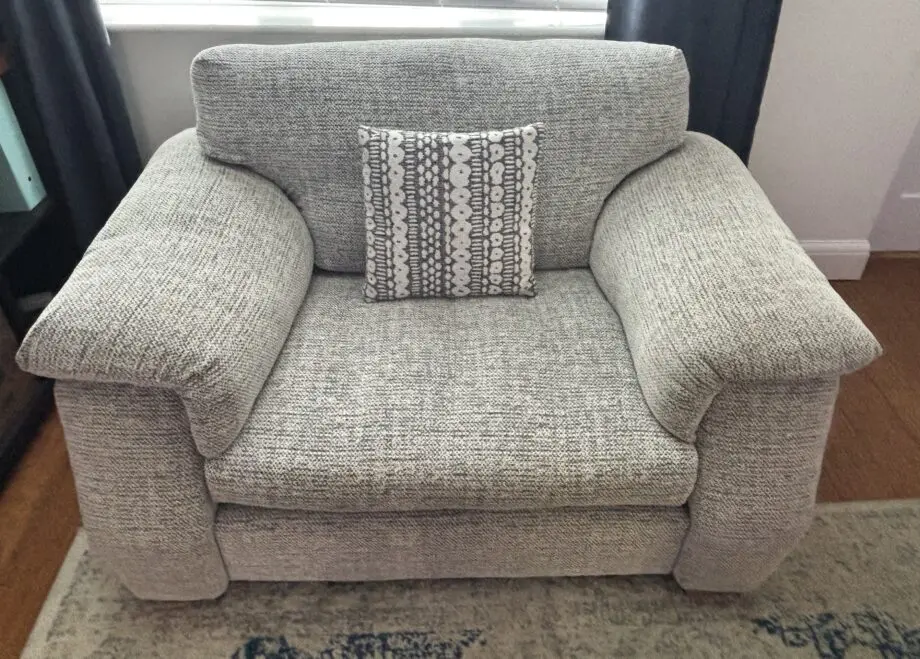 SCS - Whisper1 2 Corner 1 Scatter back, Colour Tate Grey / Cohor Charcoal, Trim light wood / SCS Whisper1 Love Chair standard back / Colour Tate Grey / Bohor Charcoal / Trim light wood