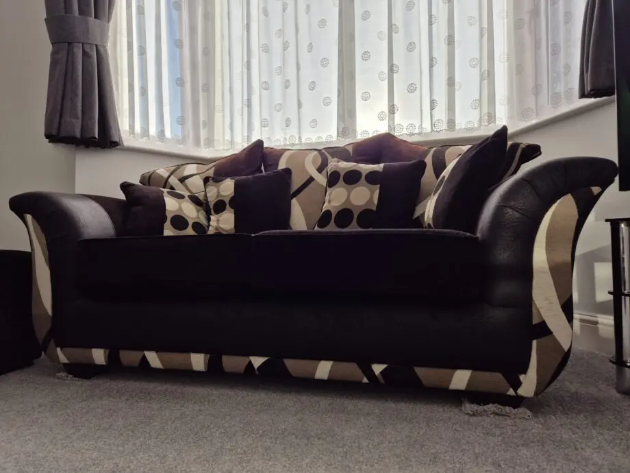 4 sofas in total at a great price 2 dark brown and 2 brown