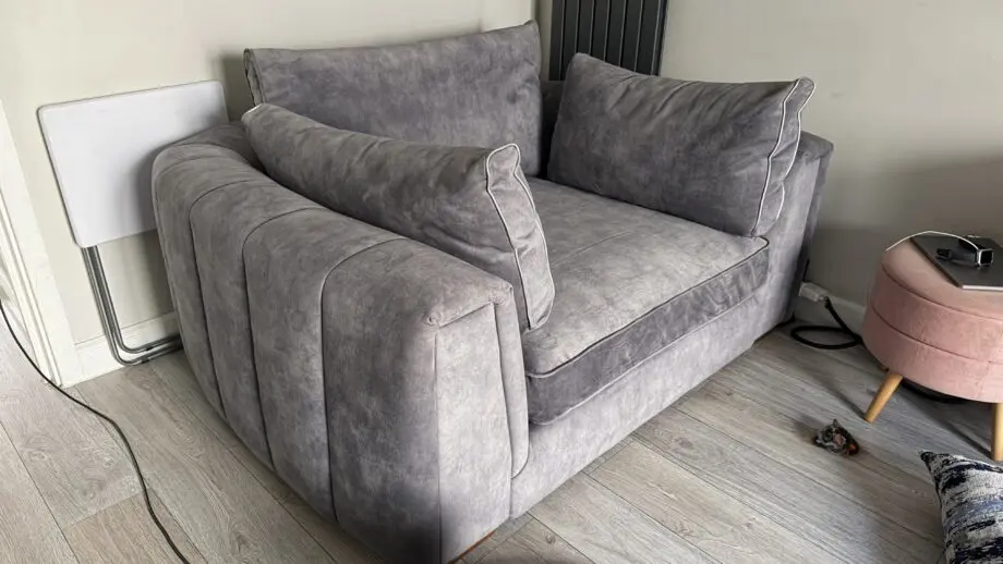 Sofology Emperor Love seat in grey