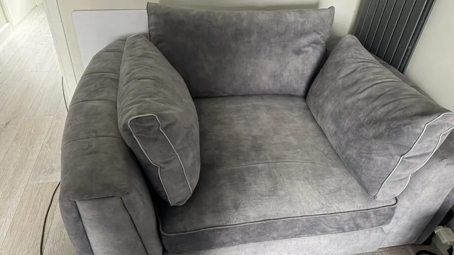 Sofology Emperor Love seat in grey