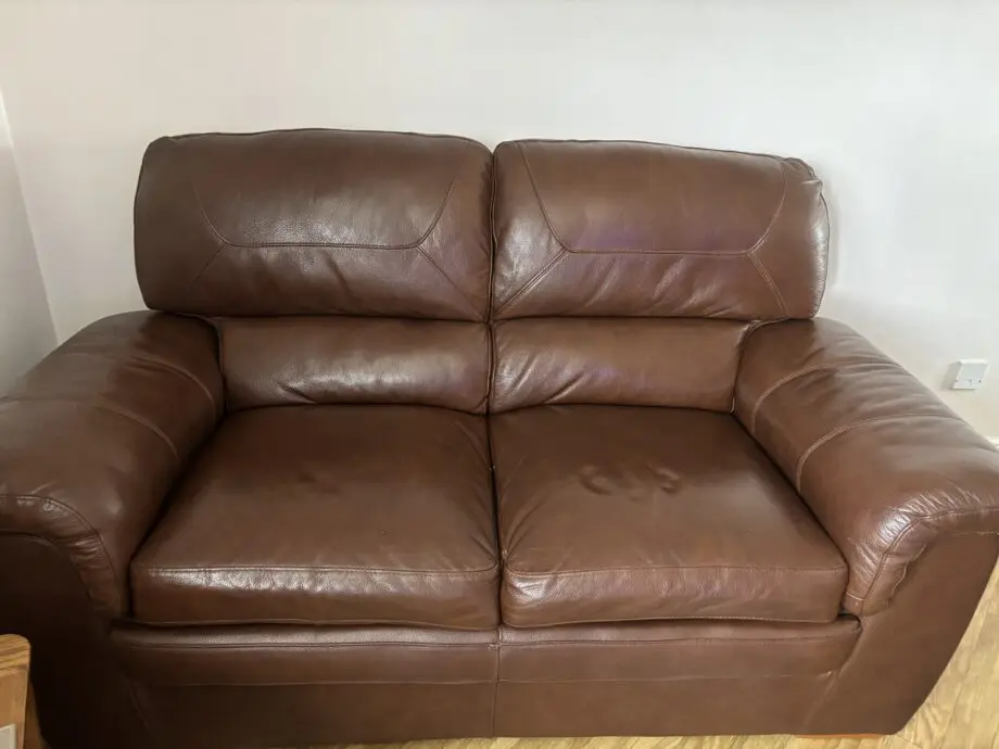 Oak furniture land brown leather