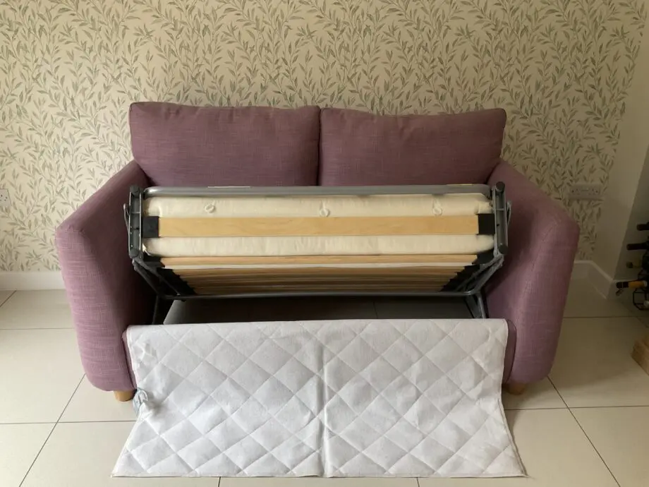 Bradbeers (Southampton) sofabed (2-seater) made by Alstons