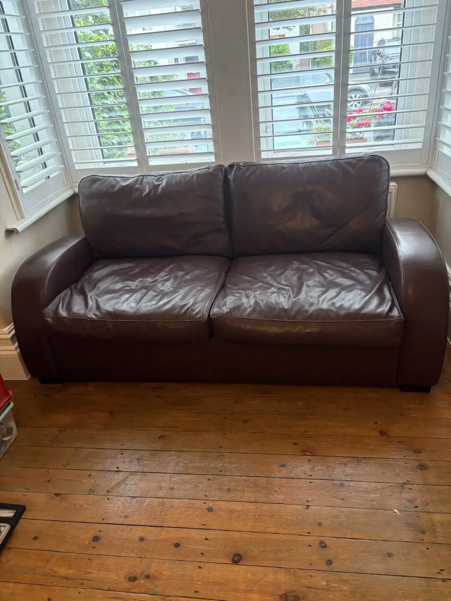 Art deco style brown leather in very good condition
