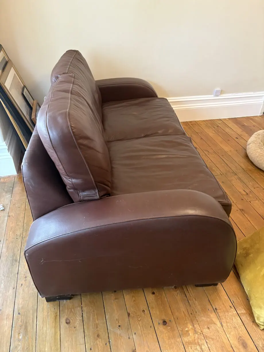 Art deco style brown leather in very good condition