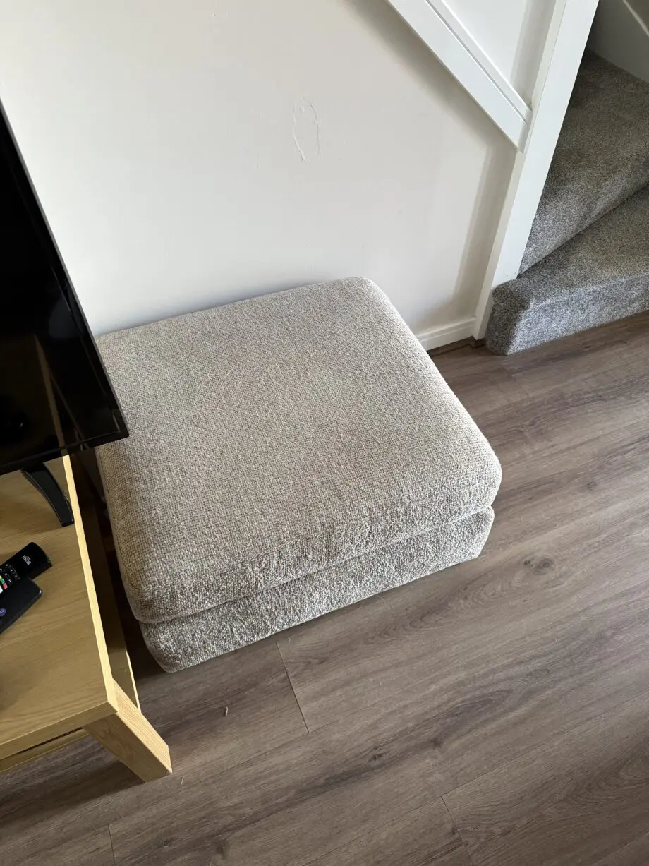 DFS Eisse sofa