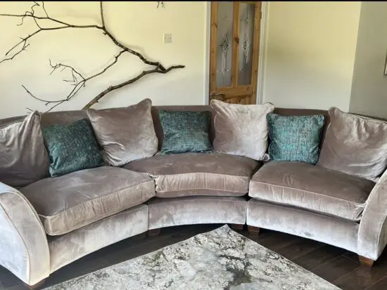 Curved sofa - stollers