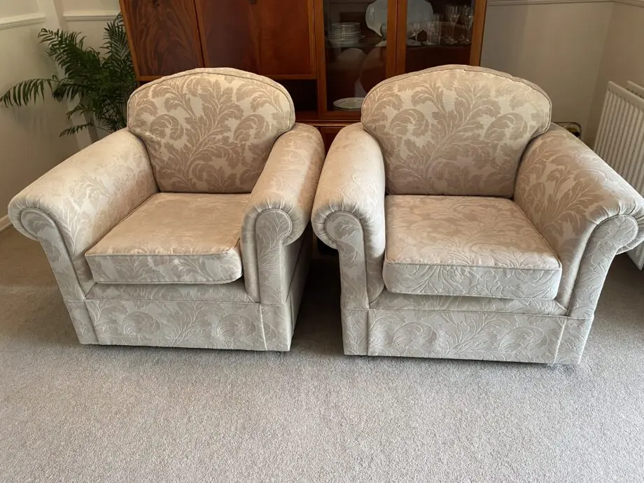 Quality sofa set in beige