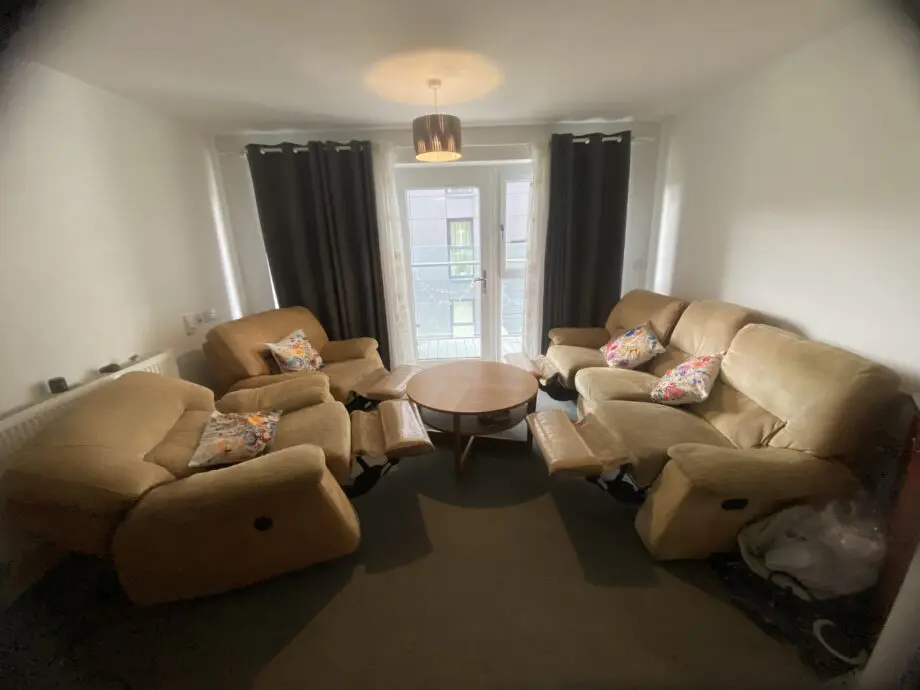 3 Piece Recliner Sofa Set (1 Electric Recliner)