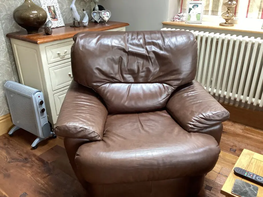 Dark Brown leather Sofa 2 & 3 Seater With Reclining Matching Arm Chair