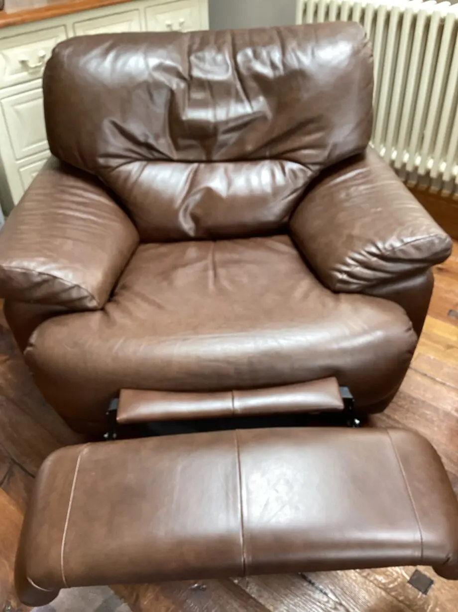 Dark Brown leather Sofa 2 & 3 Seater With Reclining Matching Arm Chair