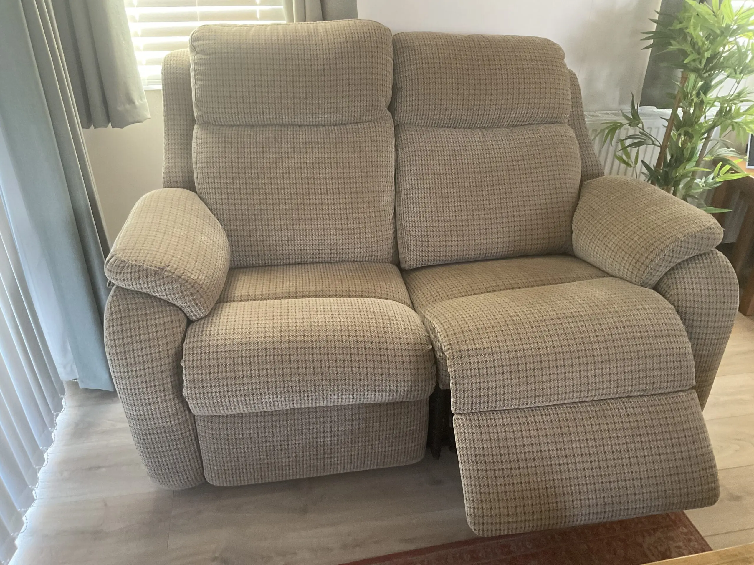 G PLAN Kingsbury 2 X 2 SEATER FABRIC SOFAS 1 POWER RECLINER WITH LUMBER SUPPORT1 SOFA will sell separately