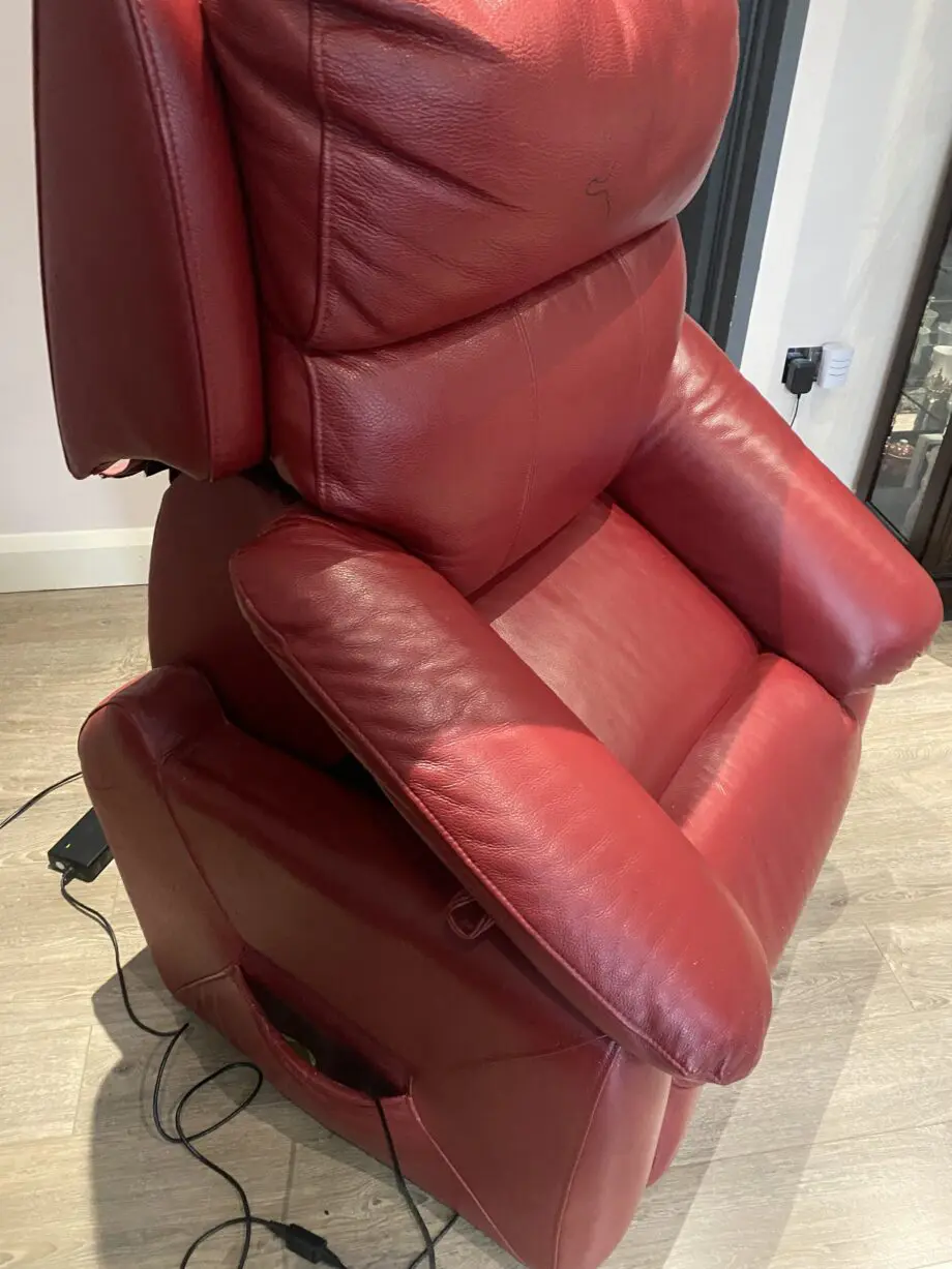 DFS lift and rise chair