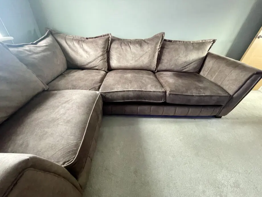 DFS Cherished Sofa Formal Back Right Hand Facing 3 Corner 1 in amazing condition.RRP £2,300