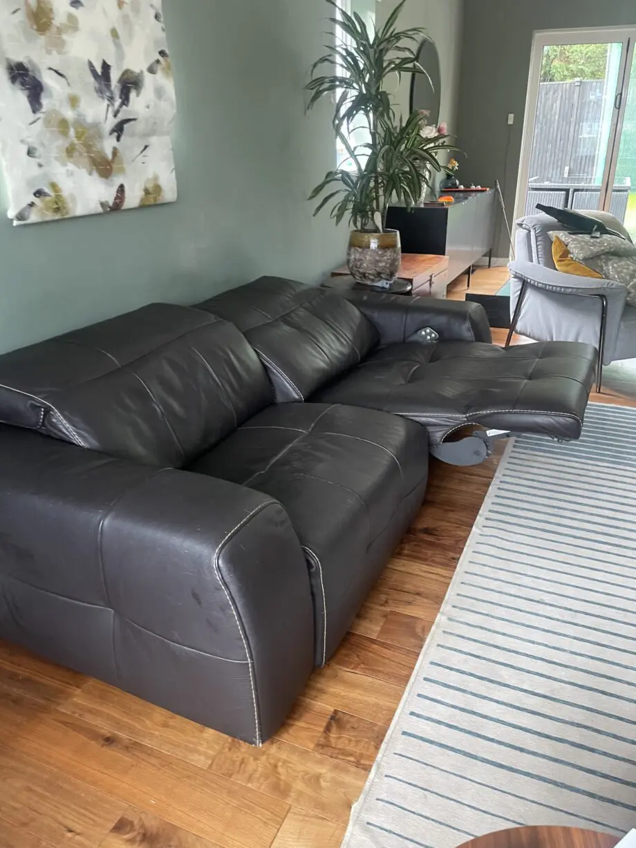 Divani Italian Made Black Leather Double Power Full Recliner