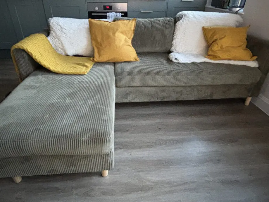 Jysk Sofa FALSLEV chaise longue olive green corduroy - 3-seater sofa with chaise longue
