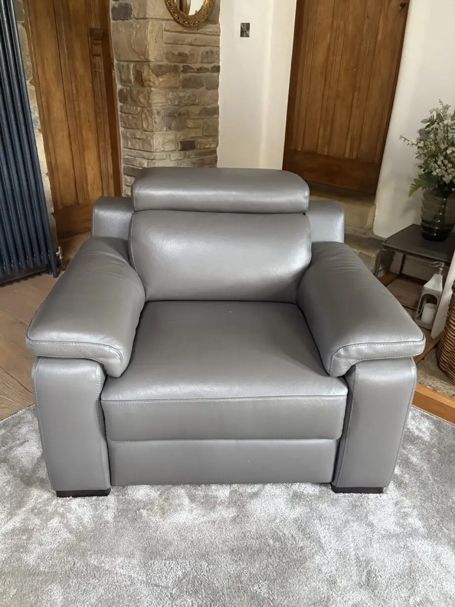 Polo Divani electric corner sofa with electric chair