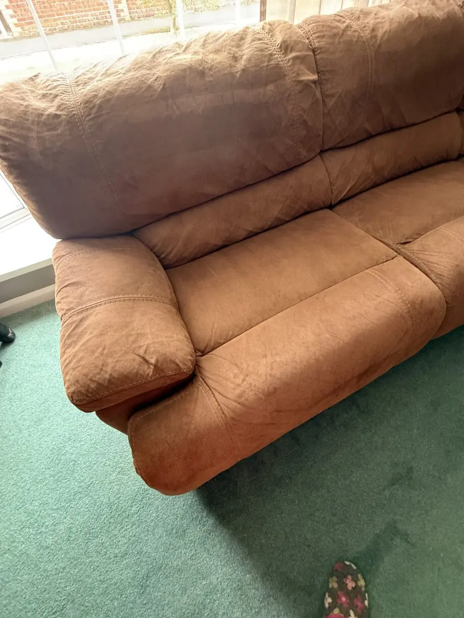 Very large corner sofa/end seats recline