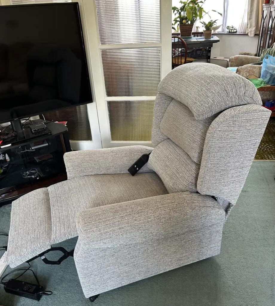 Riser Recliner Chair