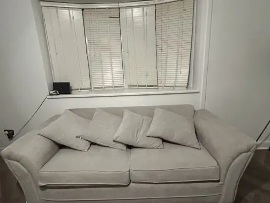 Very 3 and 2 seater